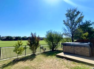 913 Golden Bear Ln, McKinney, TX 75072