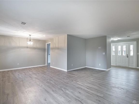 3rd image of 5196 Polen Dr #D