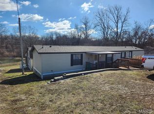 108 Beauty View Dr, Gray Summit, MO 63039