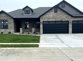 2760 Bristol Way, Glen Carbon, IL 62034