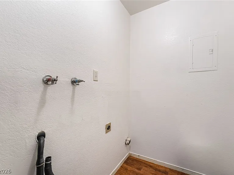 1611 E Harmon Ave #3 — Photo 19