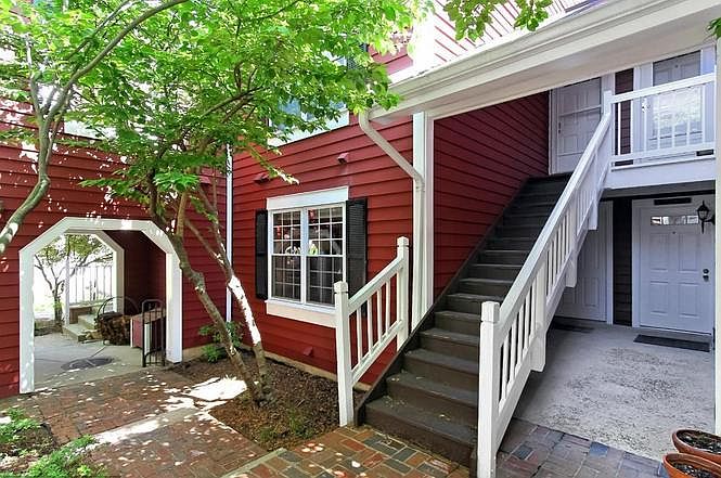 1st image of 2815 S Woodrow St #5