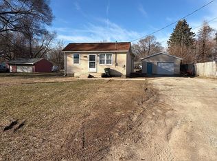 1729 Dearborn Ave, Waterloo, IA 50707