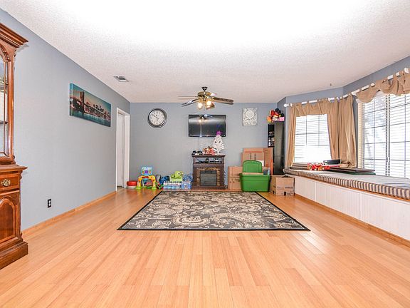 2nd image of 39000 161st St E