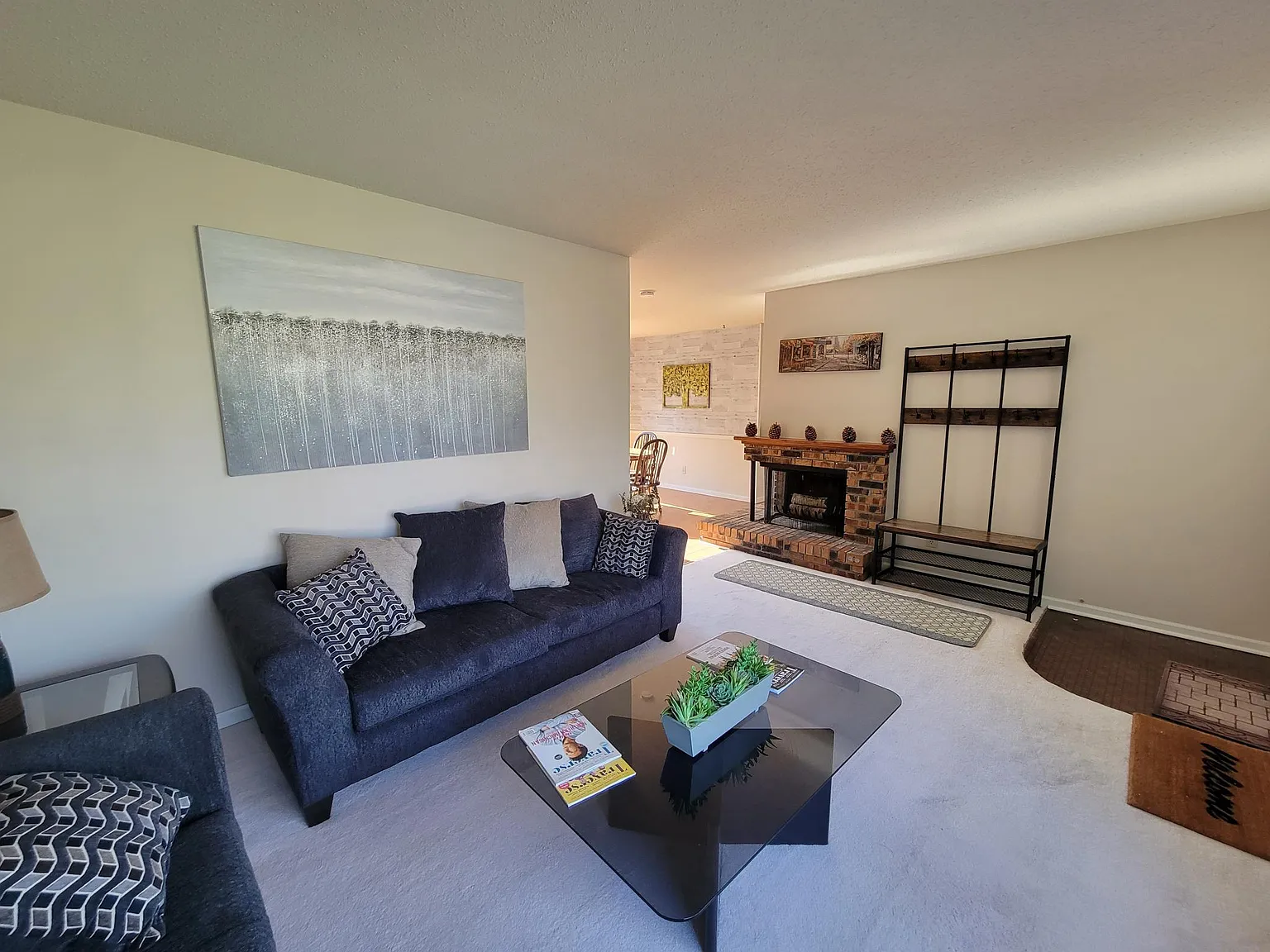 1582 Eastbriar photo 1