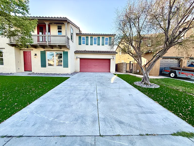 34413 Waltham Pl — Photo 3