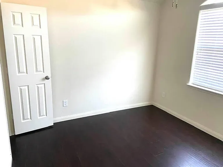1800 Black Willow Trl — Photo 6