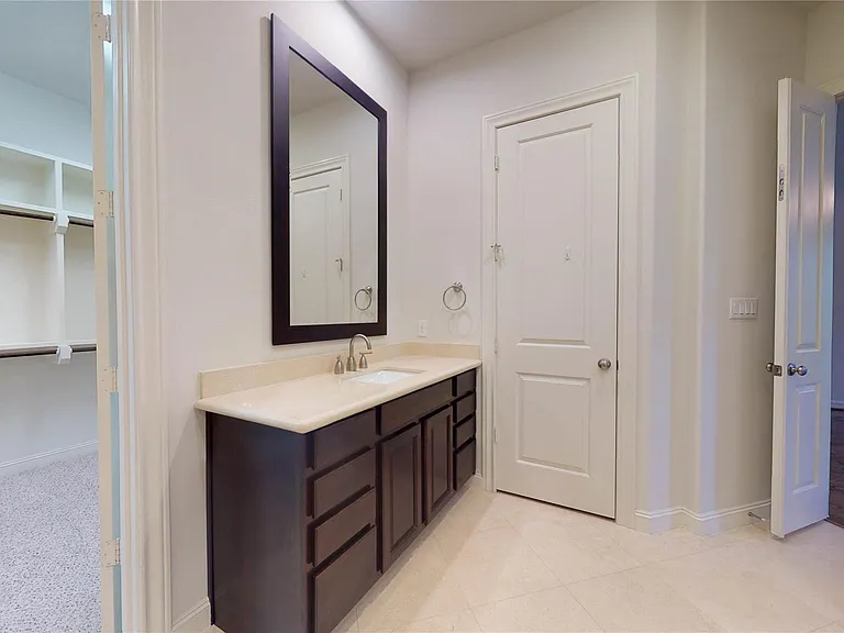 1708 Upland Lakes — Photo 22