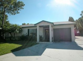 902 Old Field Dr, Brandon, FL 33511