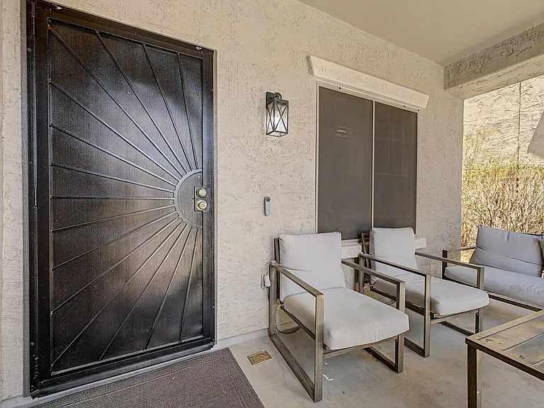 29752 W Amelia Ave — Photo 4
