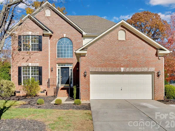 9211 Hickory Tree Ln, Charlotte, NC 28277