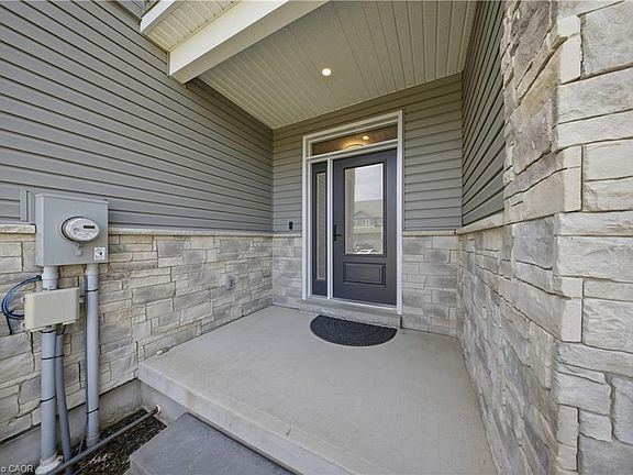 4th image of 107 Stephenson Way