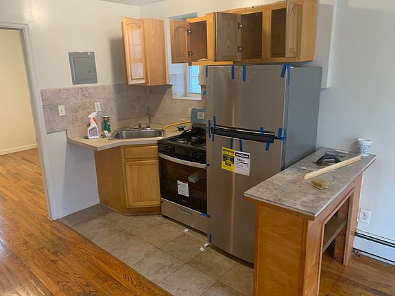 3rd image of 1803 Lacombe Ave