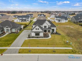 9312 Bowman Farms Ln, Sylvania, OH
