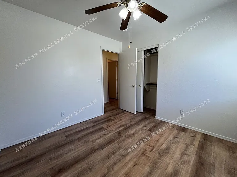 2046 S 171st Dr — Photo 21