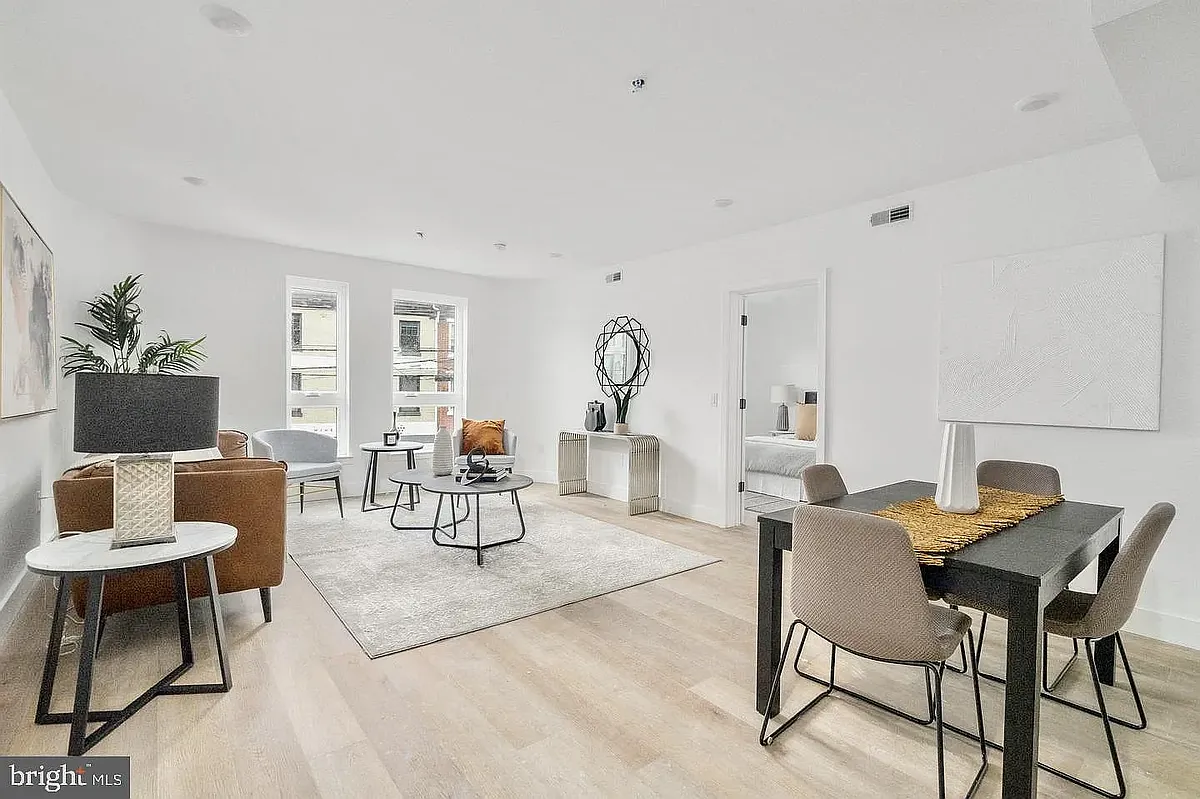 Building Photo - 1540 Frankford Ave #4C