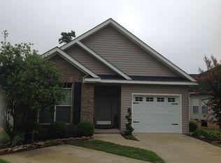 125 Huntington Pointe Dr, Thomasville, GA 31757