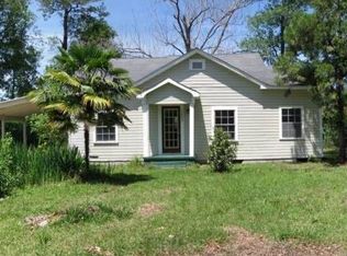 1005 E Sycamore Rd, Picayune, MS 39466