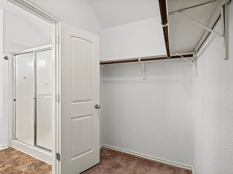 15105 Verela Dr — Photo 14