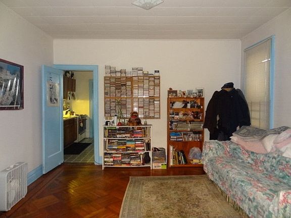 5th image of 3017 83rd St