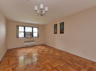 29-30 137th St APT 1H, Flushing, NY