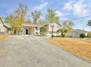 6009 Lopez Ln, Hermitage, TN 37076