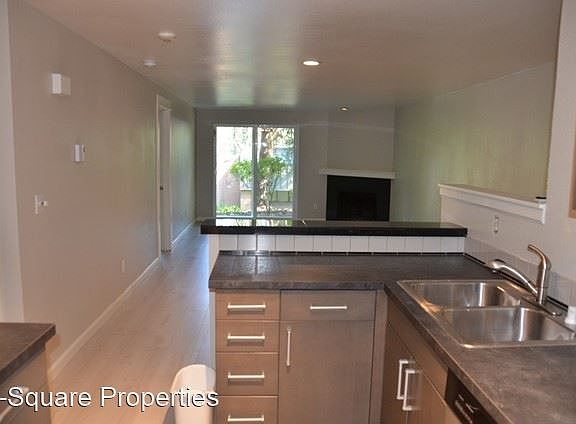 4th image of 734 Kirkland Cir #C103