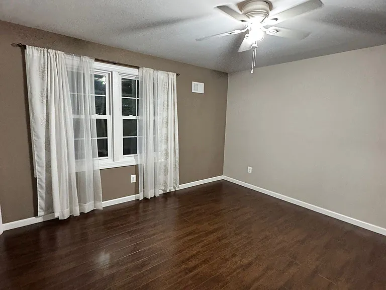 5400 Woodland Blvd — Photo 14
