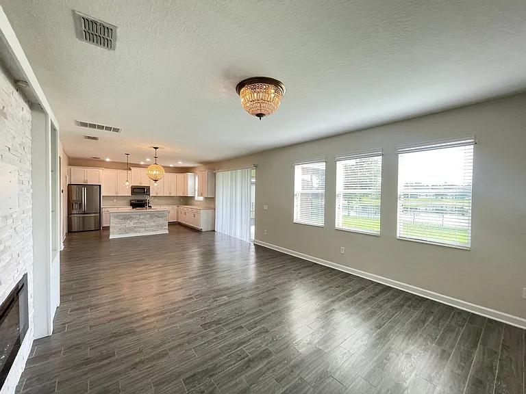 10881 Longleaf Woods Dr — Photo 10