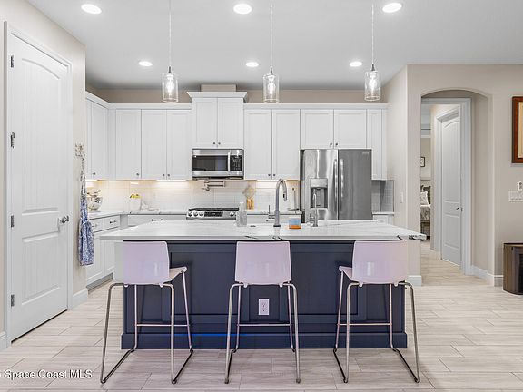 5th image of 8563 Catalissa Ave