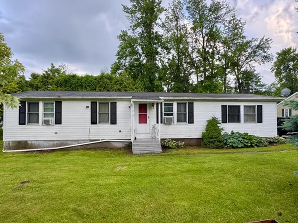 1 Edgewood Blvd, Plattsburgh, NY 12901