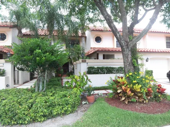 7862 La Mirada Dr, Boca Raton, FL 33433
