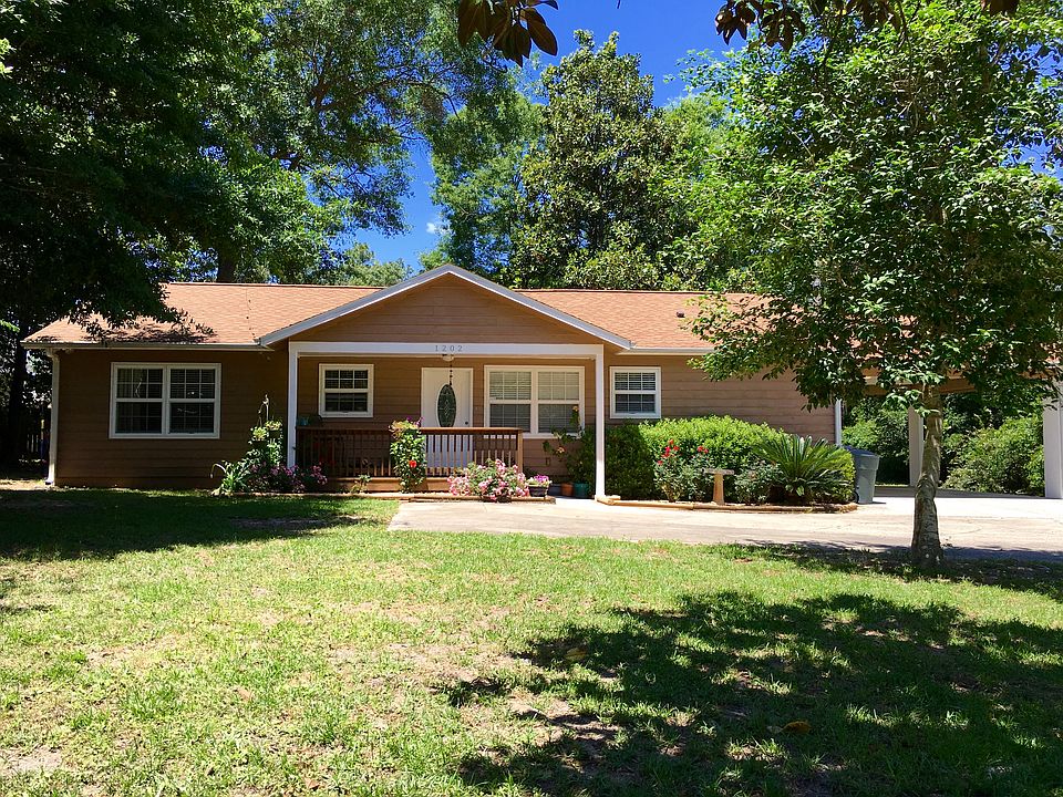 1st image of 1202 Chisholm Trl