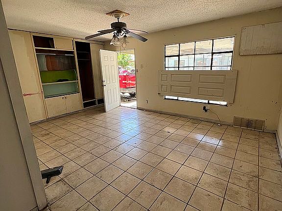 2nd image of 107 Yolanda Dr
