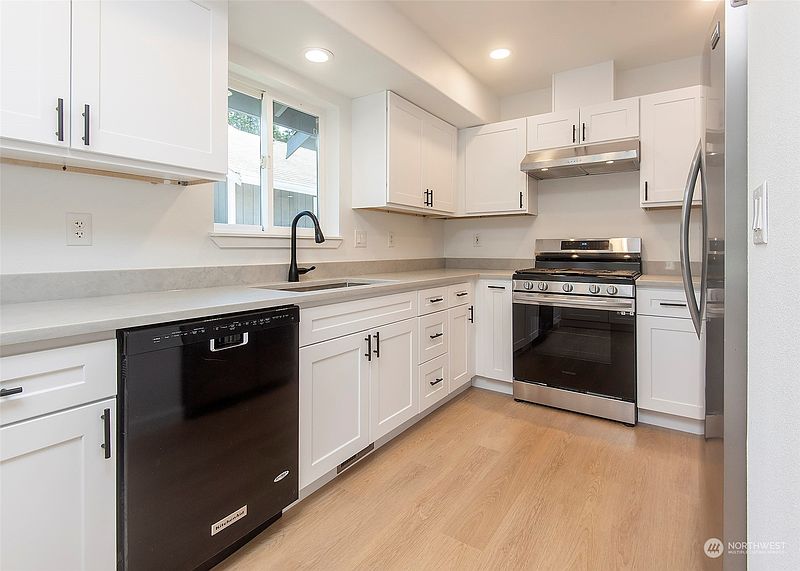 2nd image of 3116 12th Street