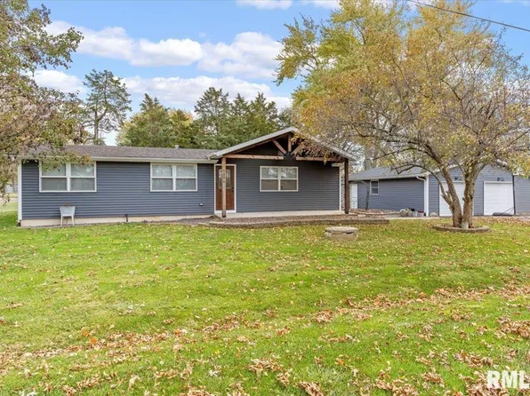 6096 Byron St, Pleasant Plains, IL 62677