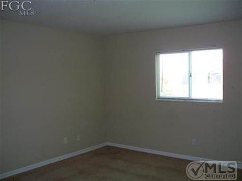 3rd image of 917 Norton Ave S