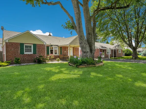 4618 Eugene Dr, Bristol, PA 19007