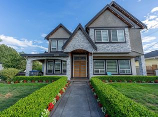 12890 92a Ave, Surrey, BC V3V1J8