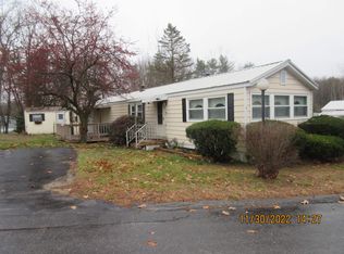 3 S Cranberry Ln, Rochester, NH 03867