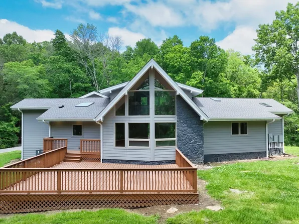 1061 Ridgecrest Dr, Goodlettsville, TN 37072