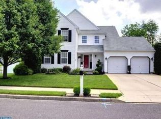 33 Jennifer Ln, Burlington, NJ 08016