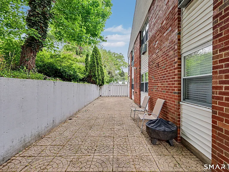 77 Webb Ave #8 — Photo 19