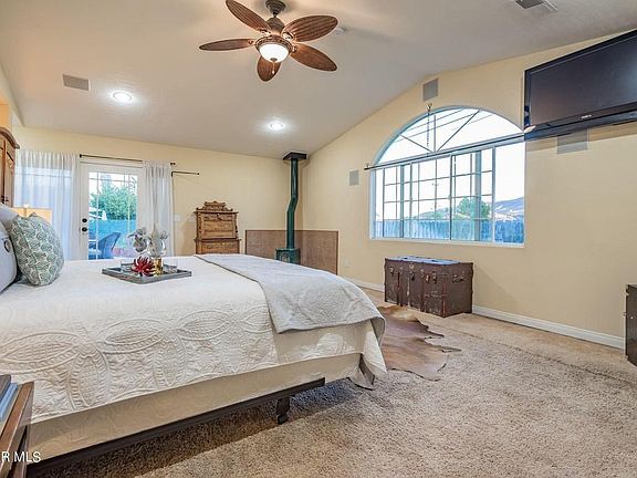5th image of 390 Gread Dr