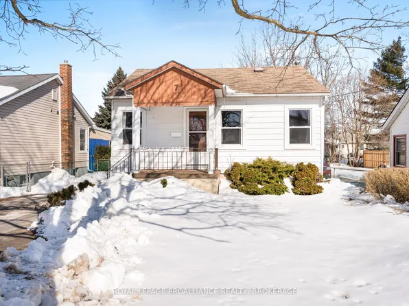 7 Dunkirk Ave, Kingston, ON K7K 2H3