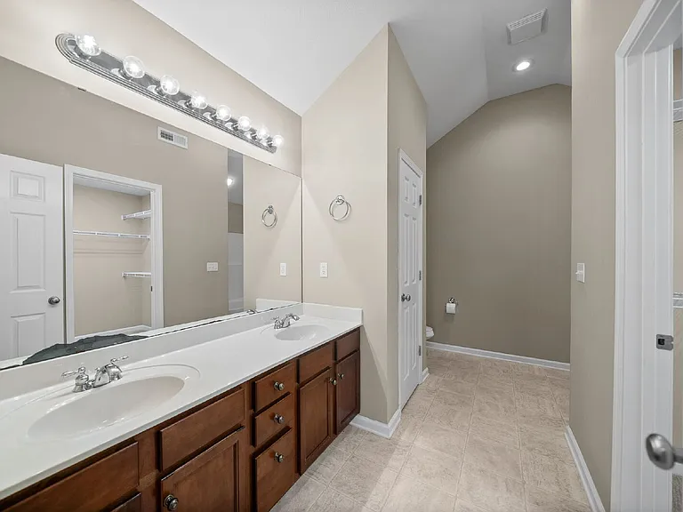 212 Westminster Pl — Photo 19