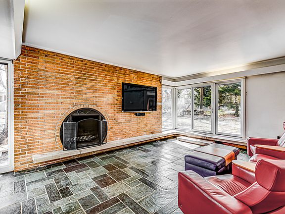 4th image of 1198 Lawnmeadow Ln