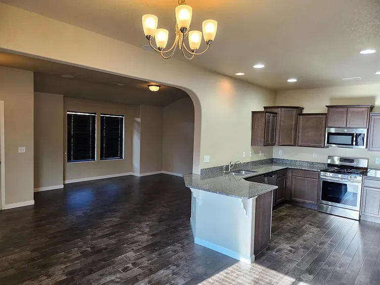 5608 Shamrock Hts — Photo 5