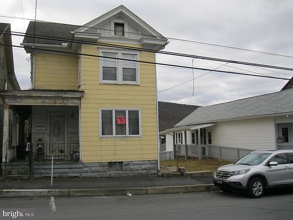 2nd image of 208 W Market St
