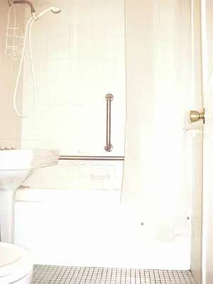 Rented by Segallis Real Estate | media 17